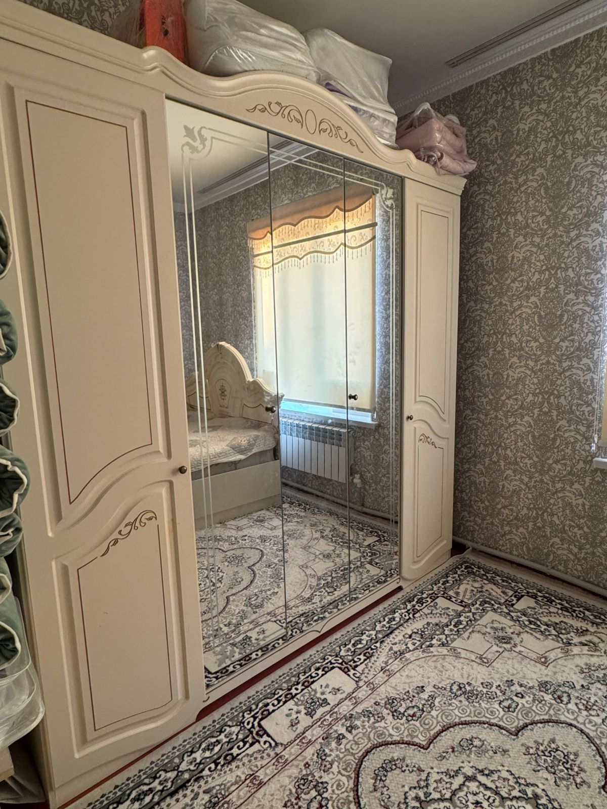 Спальный гарнитур