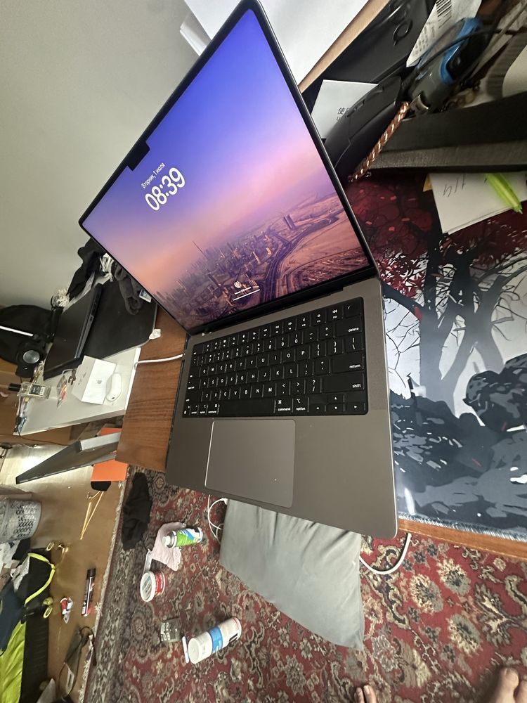 MacBook Pro 14/ M3 / 2023 / 512Гб