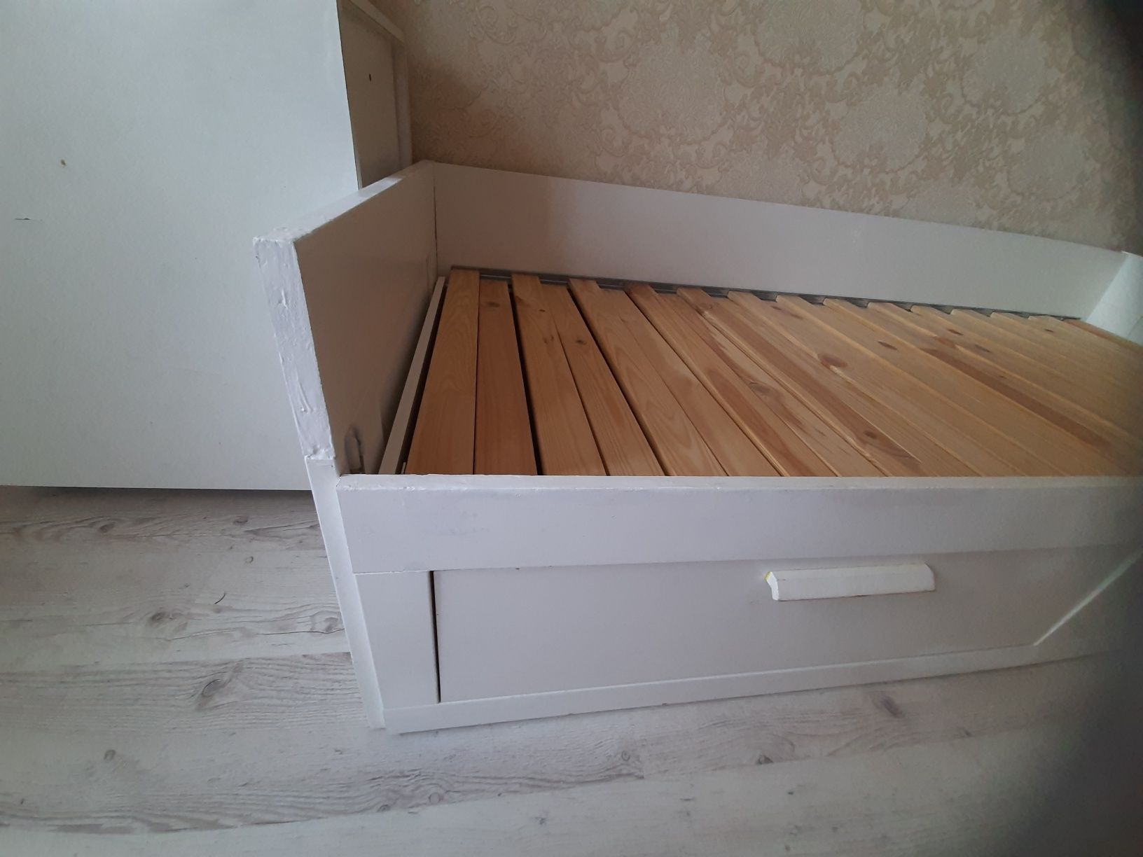 Кровать икеа хэмнесс
