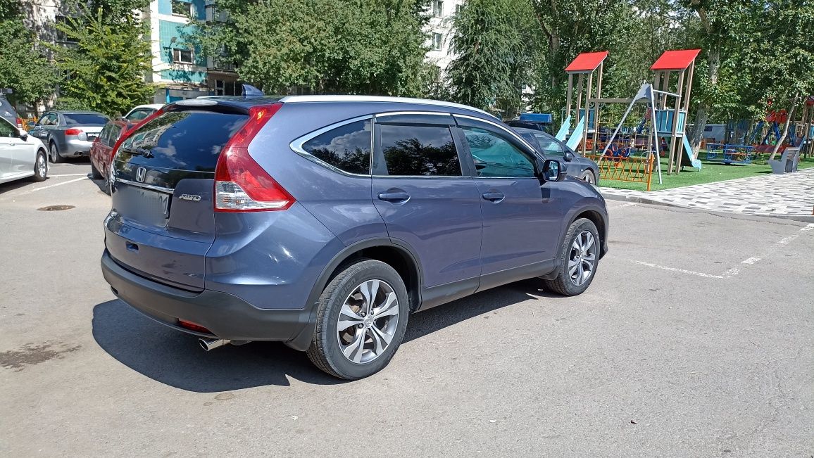 Автомобиль Хонда СРВ