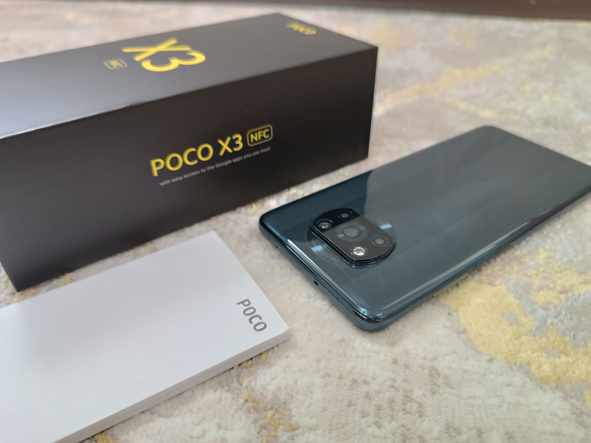POCO X3 NFC в отличном состоянии.