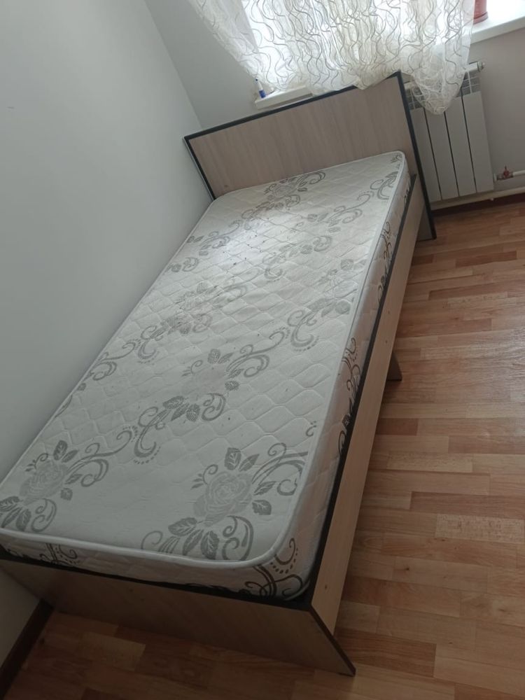 Продам кровать в отличном состояний