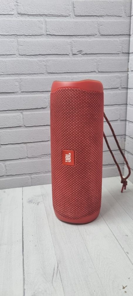 Музыкальный центр JBL Нур Ломбард