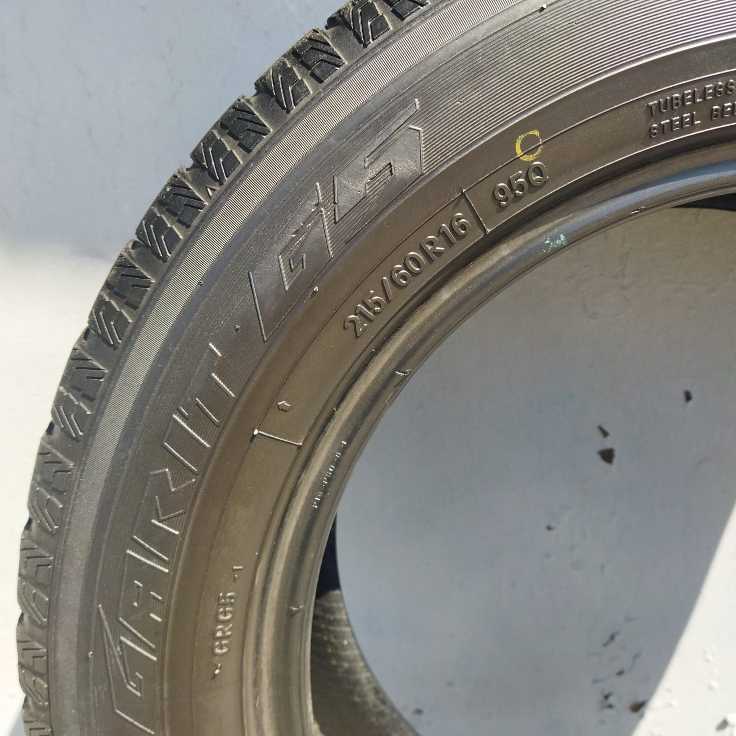 215/60/R16 пара Toyo