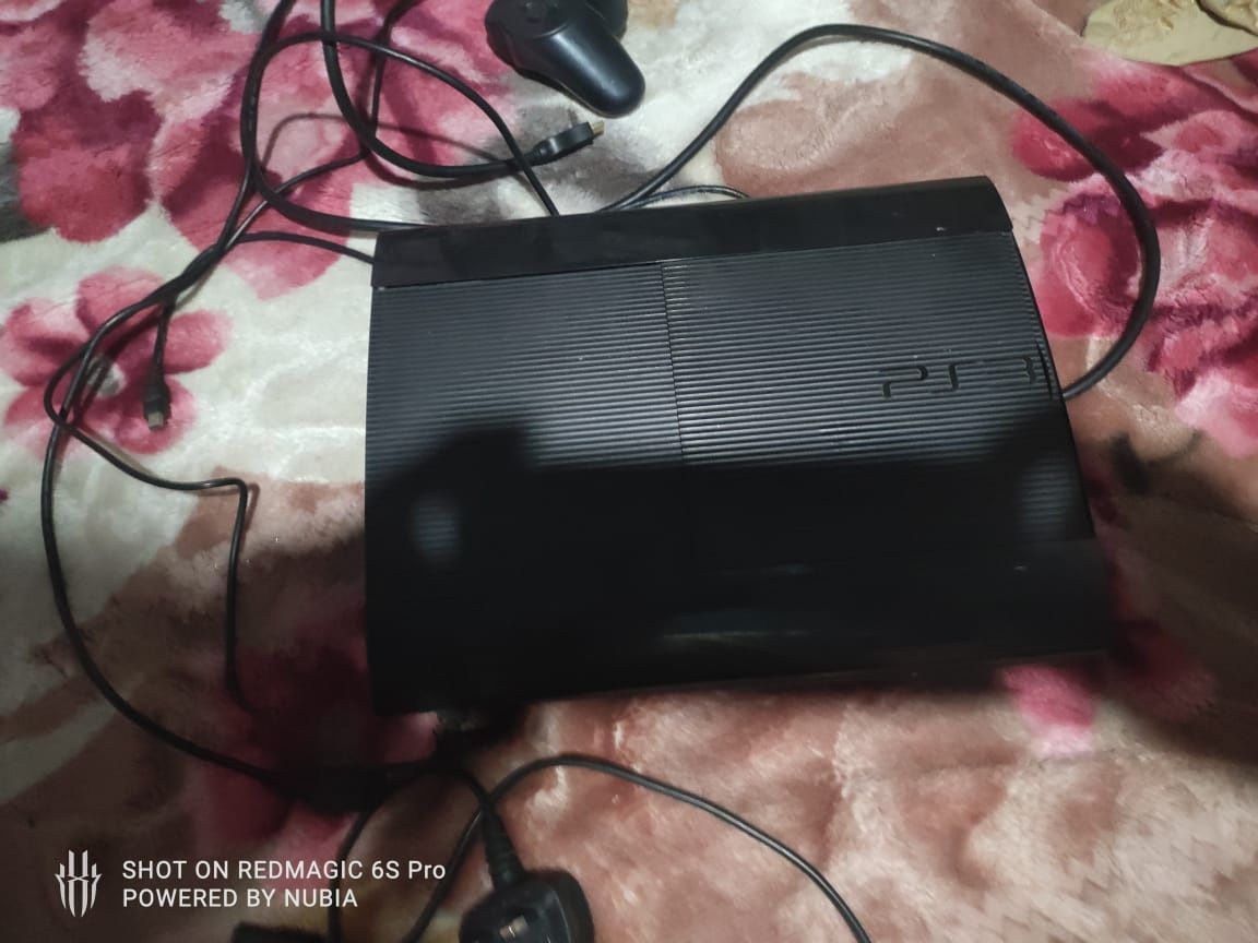 Продам приставку PS3