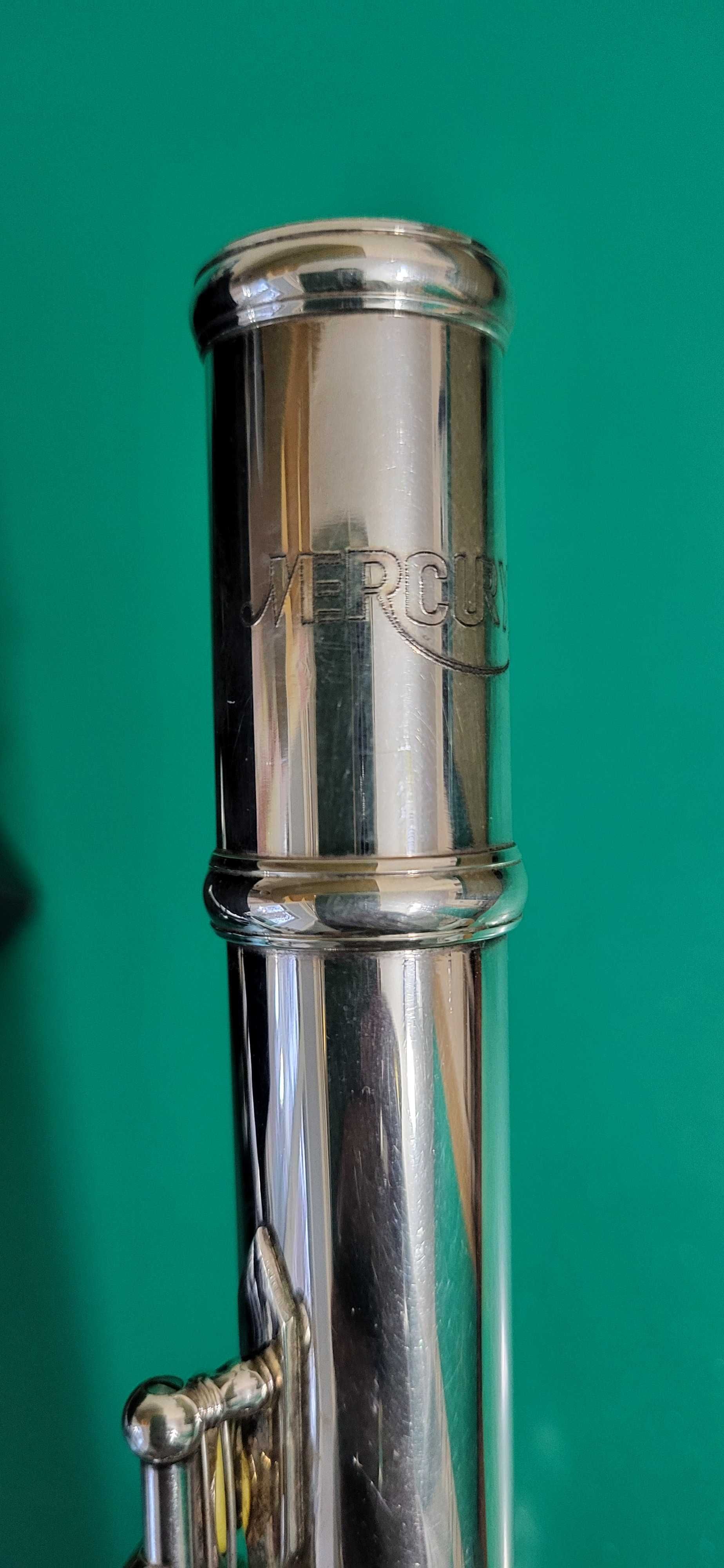 Продам флейту Mercury в футляре