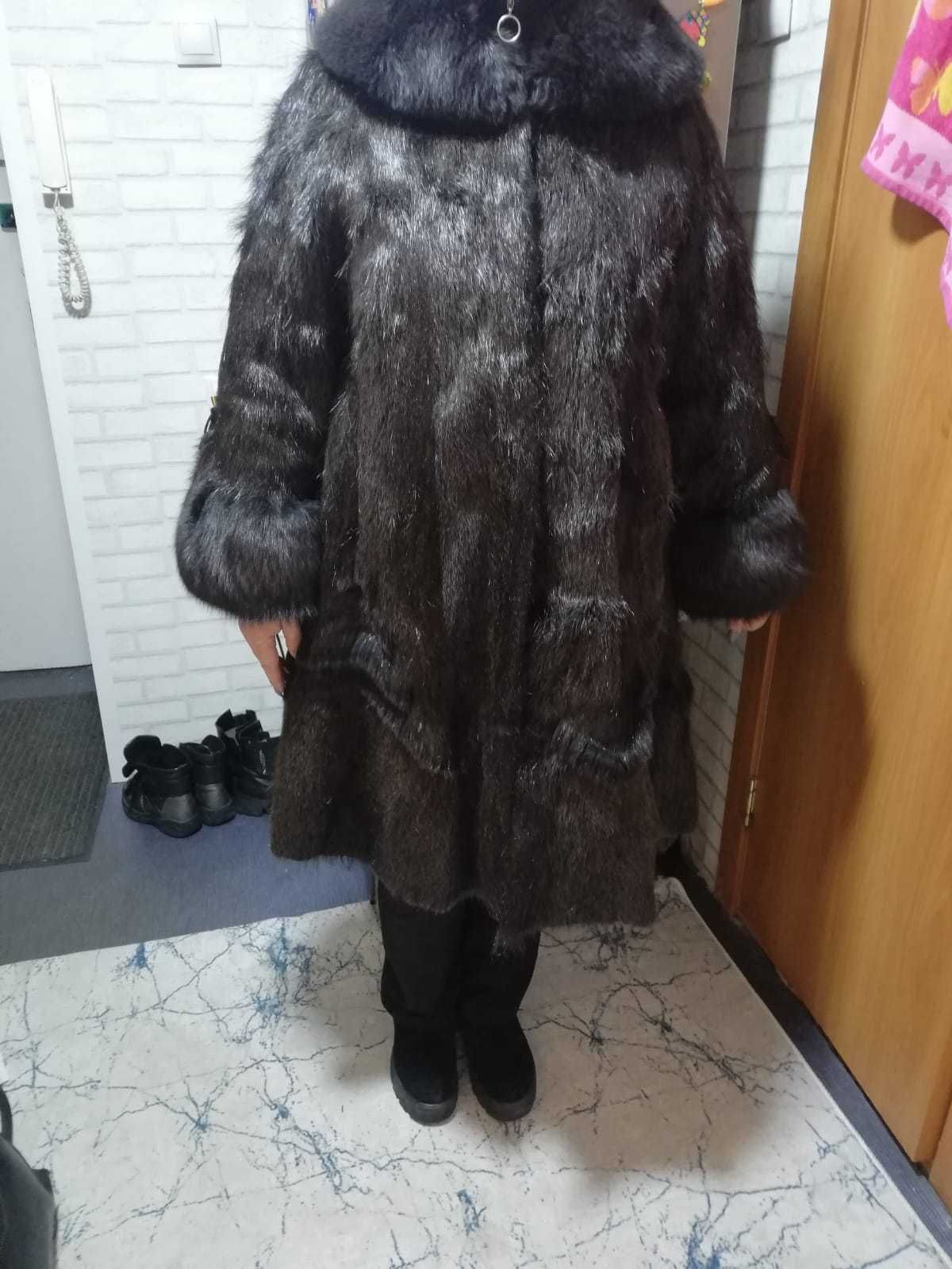 Продам шубу в отличном состоянии! Выручит в холода и морозы!