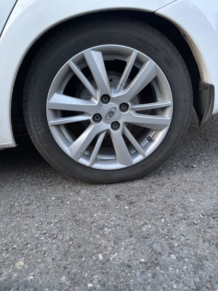 Продам диски вместе с резиной,185/55 R15