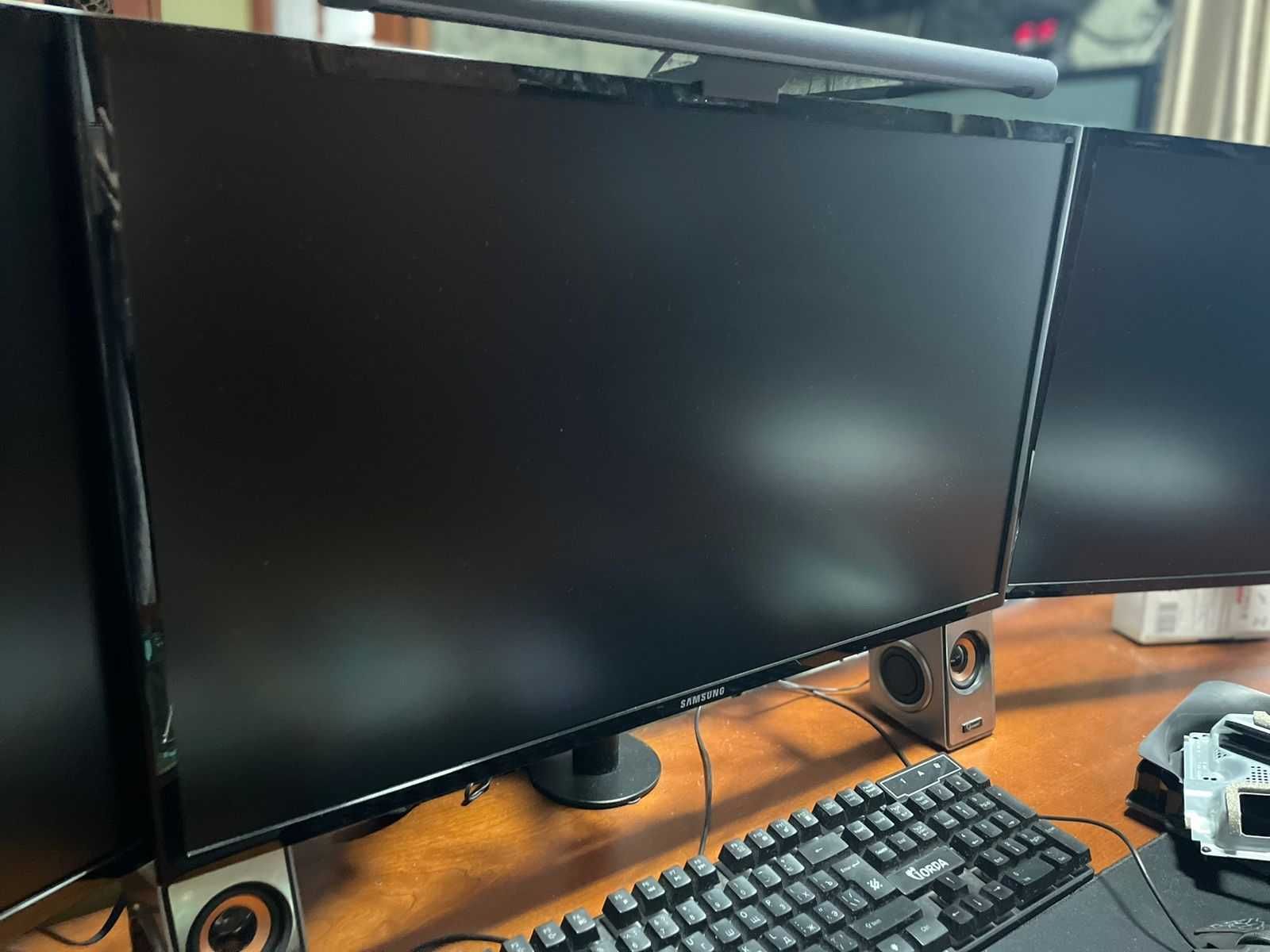 3-x Triple Monitor.В продаже 3 Монитора Samsung S27F358FW.