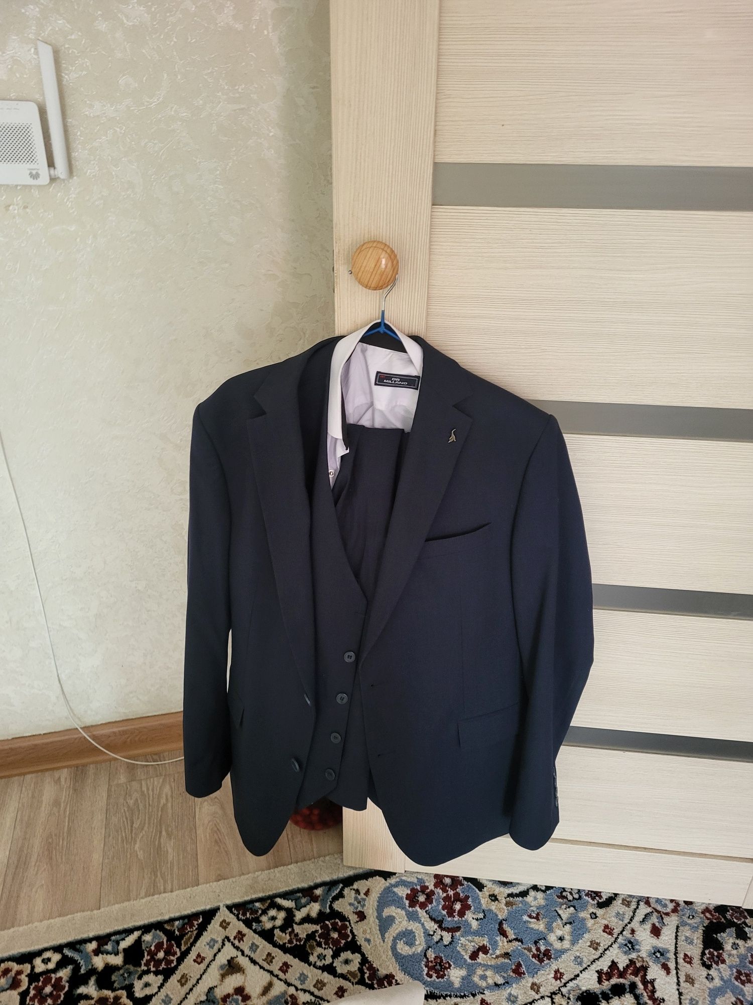 Продаже школные одежды