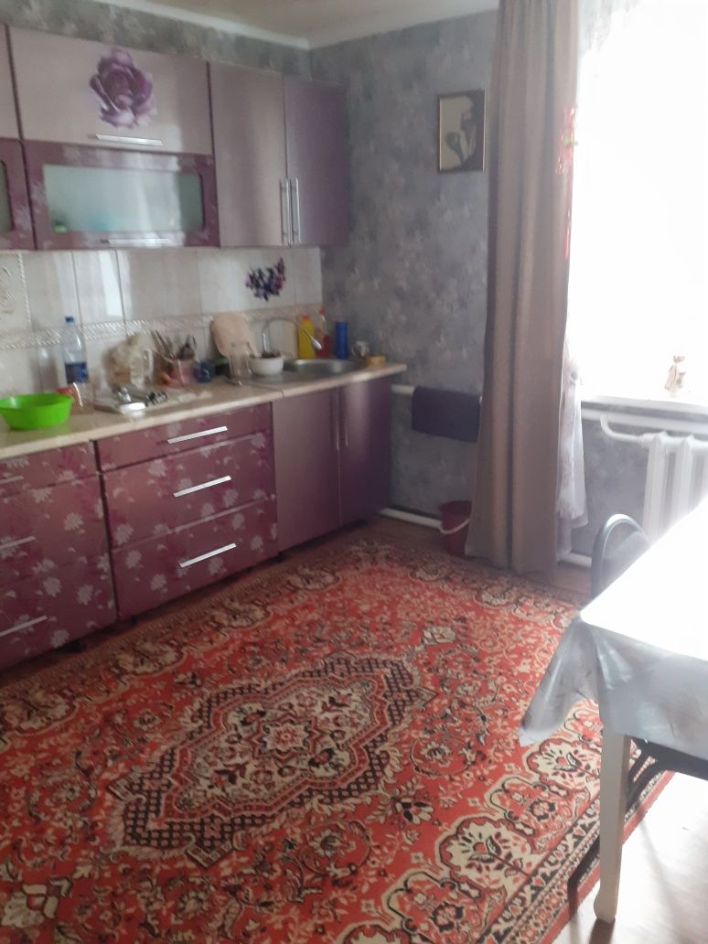 Продам 1/2 часть дома,расположен в пригороде