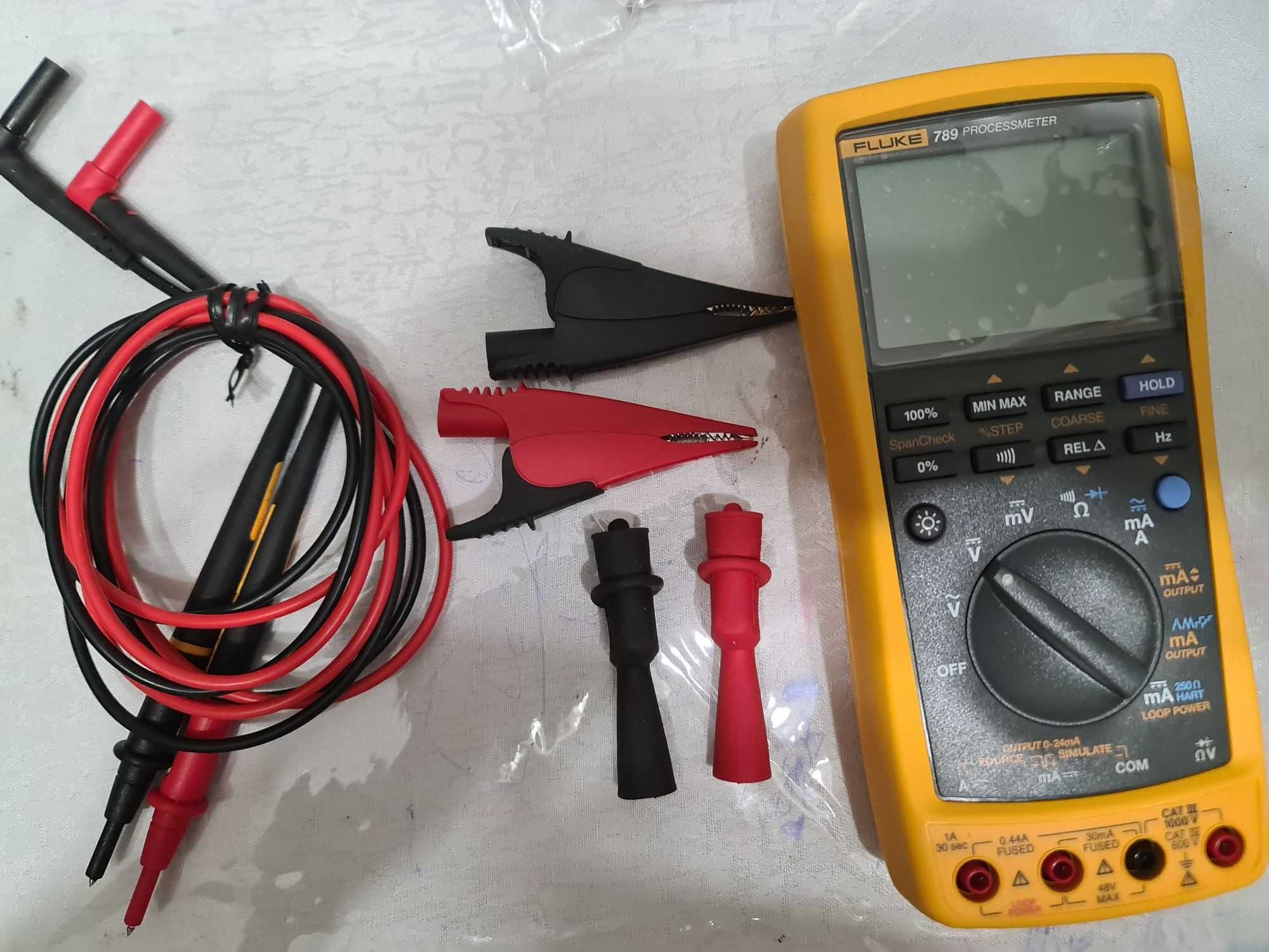 Мультиметр-калибратор Fluke 789