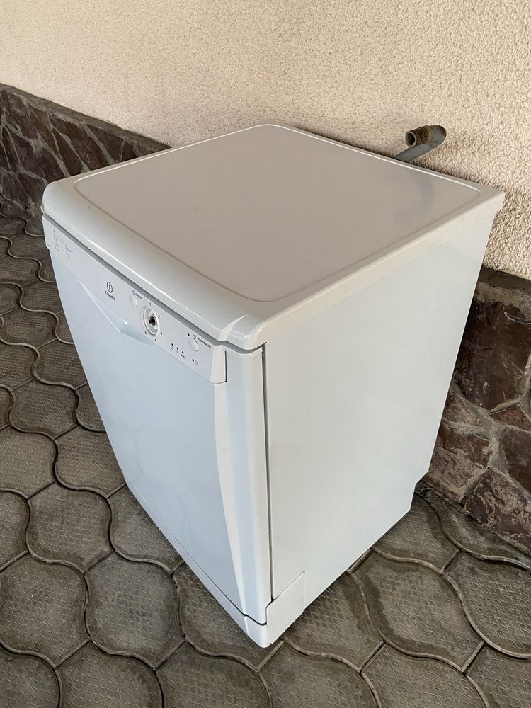 Посудамойка indesit