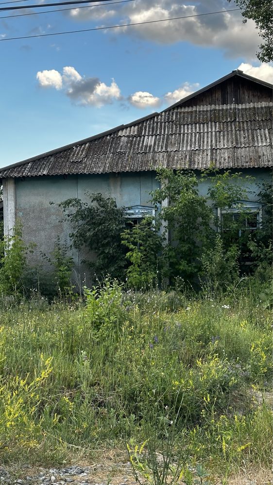Здание продам . Комерческое