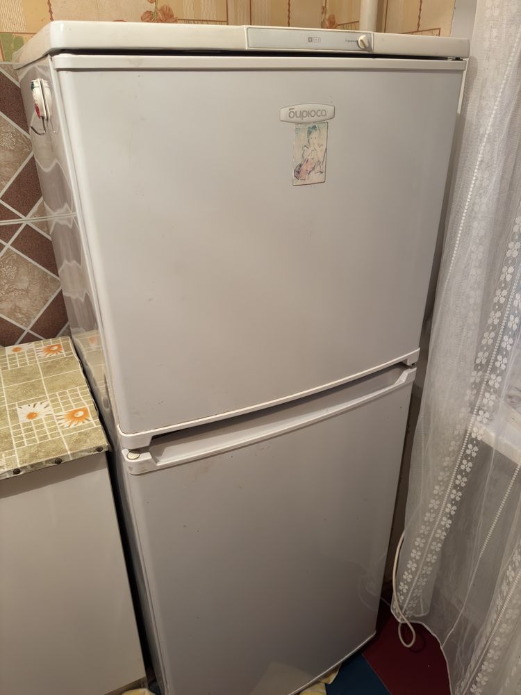 Продам холодильник Бирюса