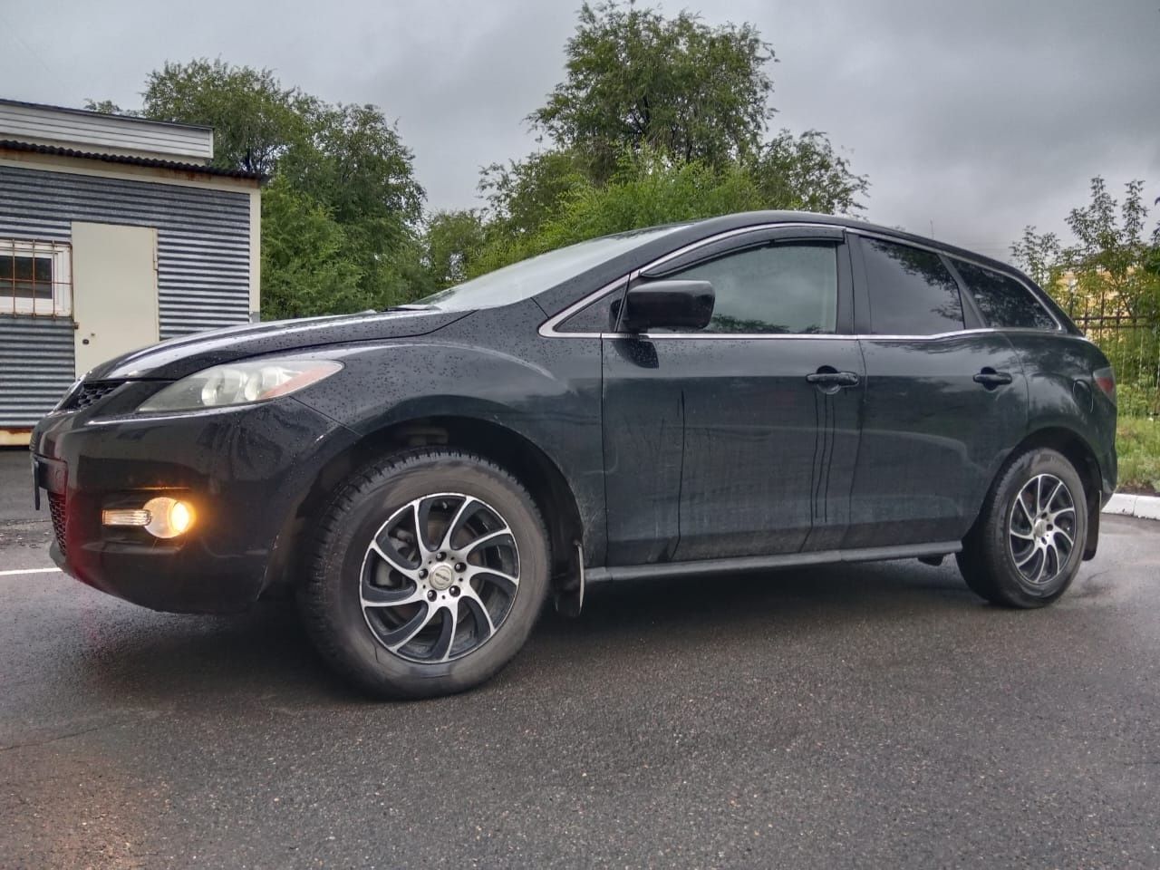 Продам автомобиль Mazda cx7