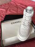 Продам кроссоки chanel  новые