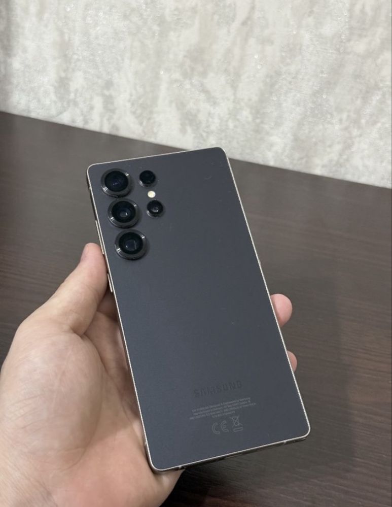 Samsung S25 Ultra с ручкой!