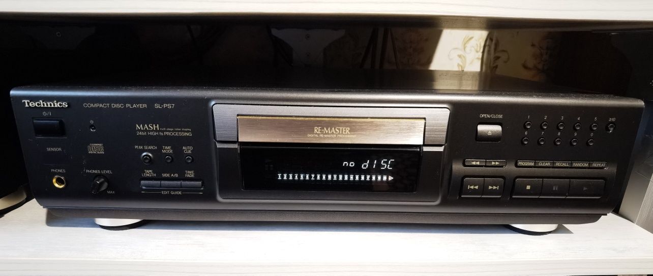 Продам CD плеер Technics SL-PS7