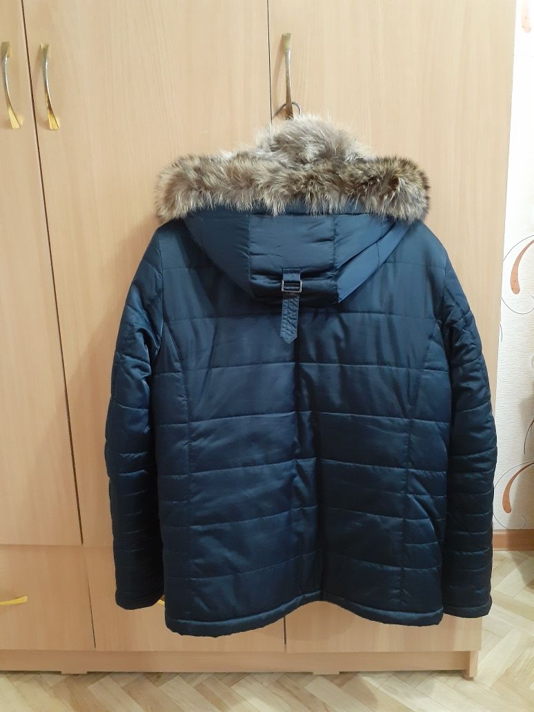 Продам зимнюю куртку