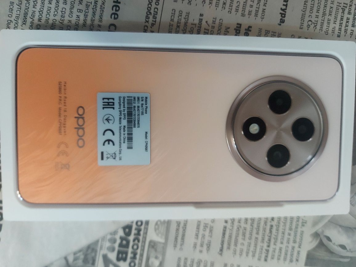 Продам телефон OPPO Reno12 F 8 в идеальном состоянии