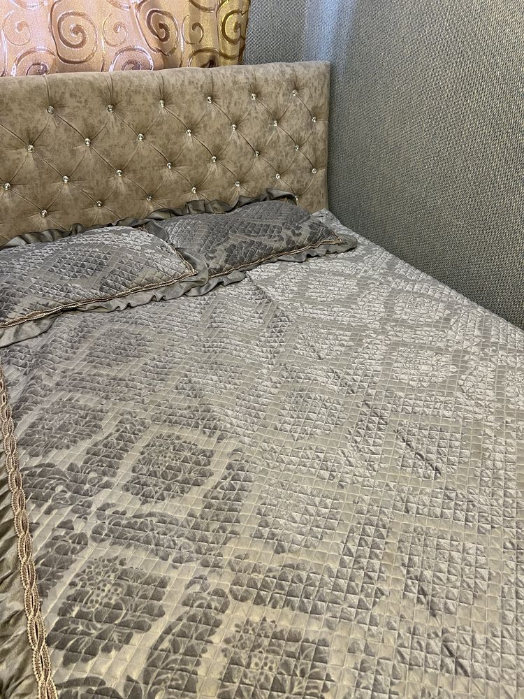 Спальное гаринтур