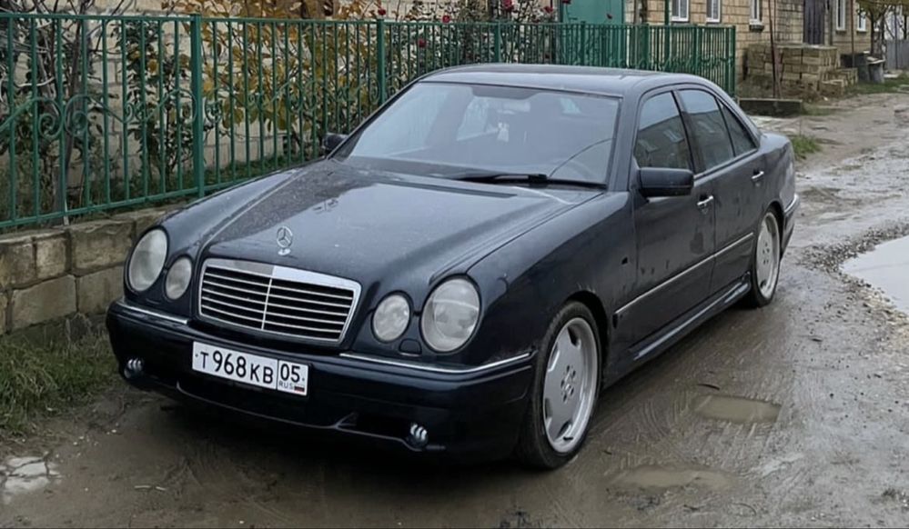 Бампер передний Мерседес w210 лупарик задний бампер порог амг обвес