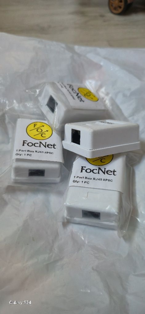 Розетка компьютерная настенная  RJ45.