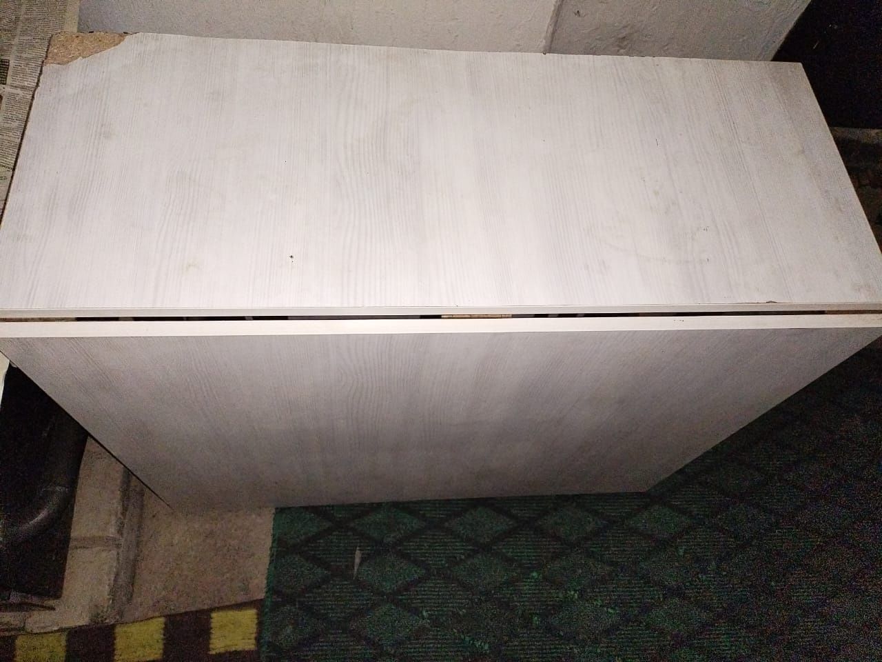 3 метровый стол со стульями и Отдельный стол