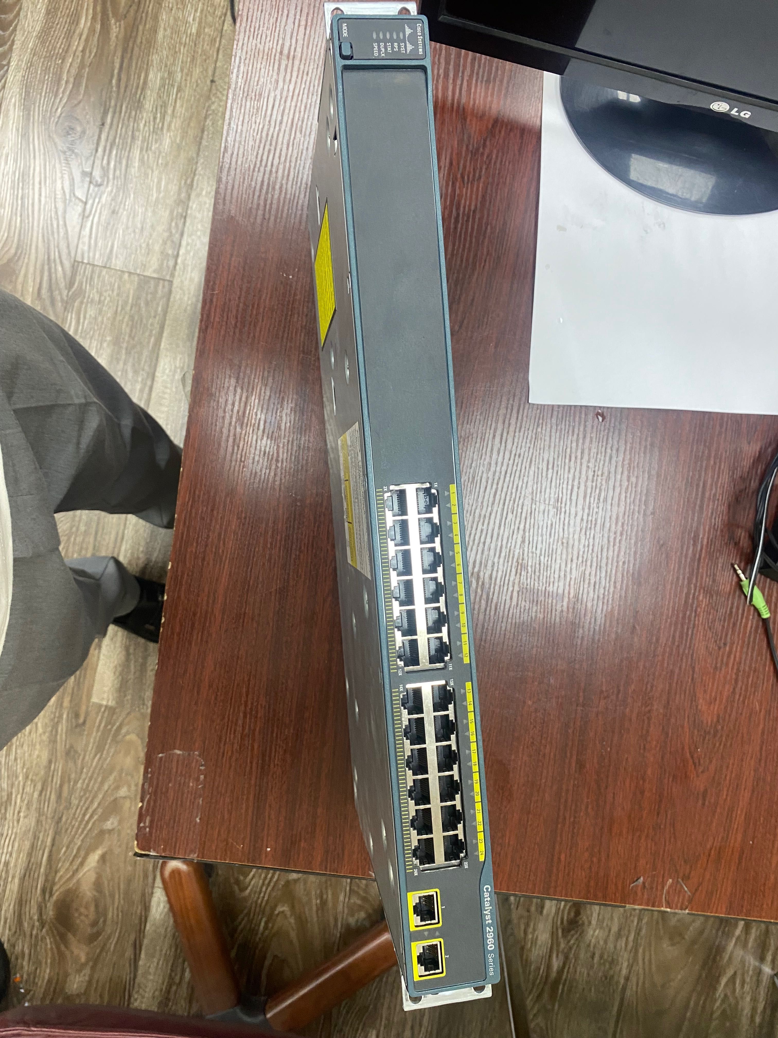 Управляемый WebSmart-коммутатор г D-Link DES-1210-52 новый и бу Cisco