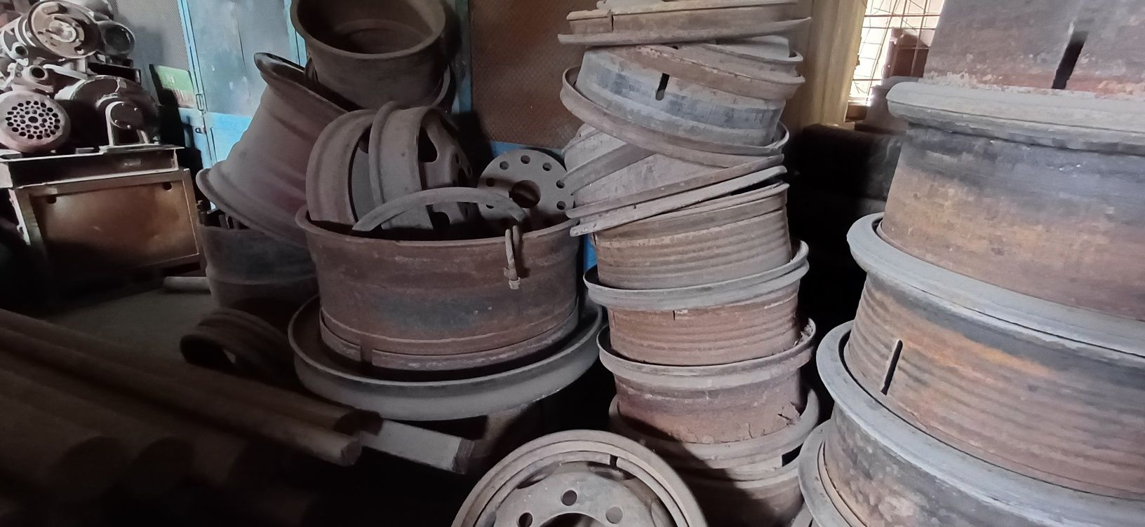 Продам диски на грузовую спец технику