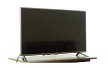 Продам телевизор лджи 2014 года в рабочем состоянии, smart tv