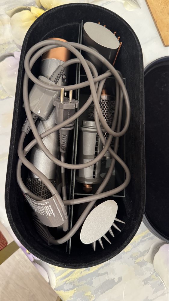 Dyson long styler