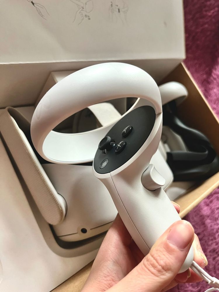 Продам очки виртуальной реальности Meta Quest 2 на 128 Гб