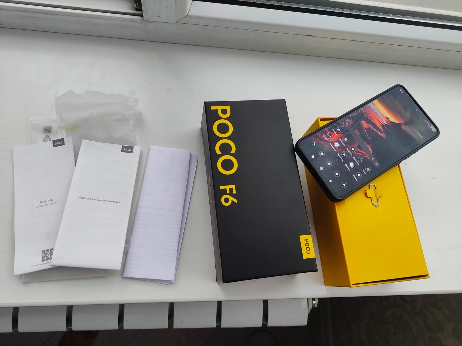 Poco F6 12+12/512+16 Андроид 15