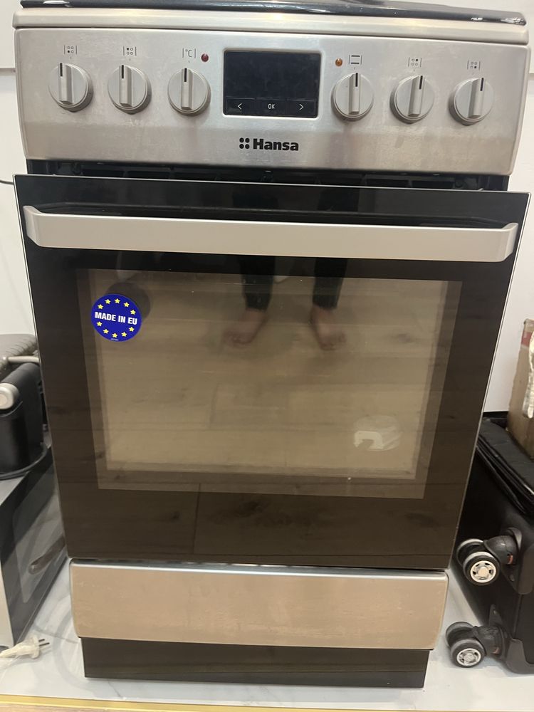 Продам электроплиту