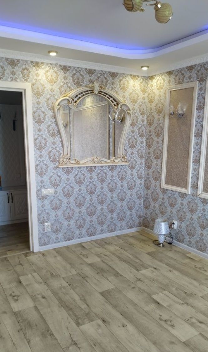 Продам 2 ком кв 52 м2 с евроремонтом на автопарке