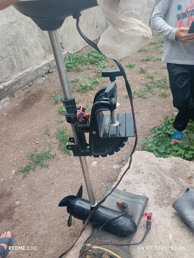 Продам лодочный мотор электрический
