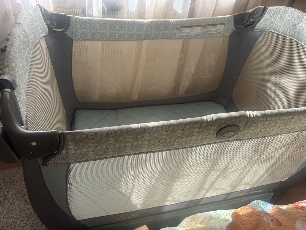 Детская кроватка Graco