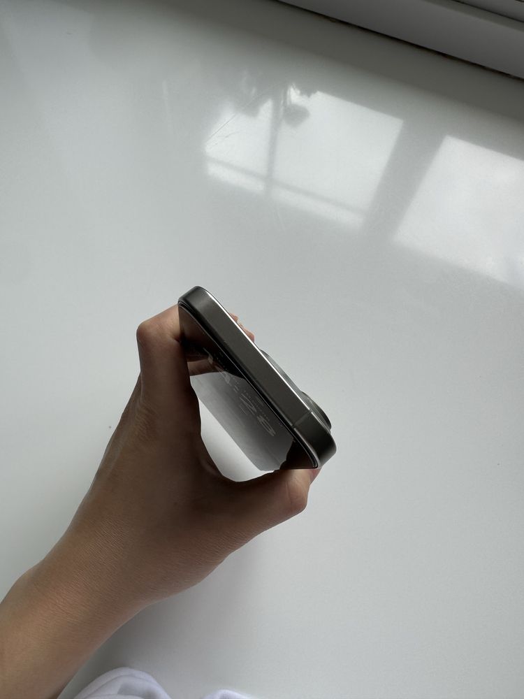 Iphone 15 pro /128