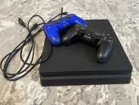 Продам Ps4 в хорошем состояние