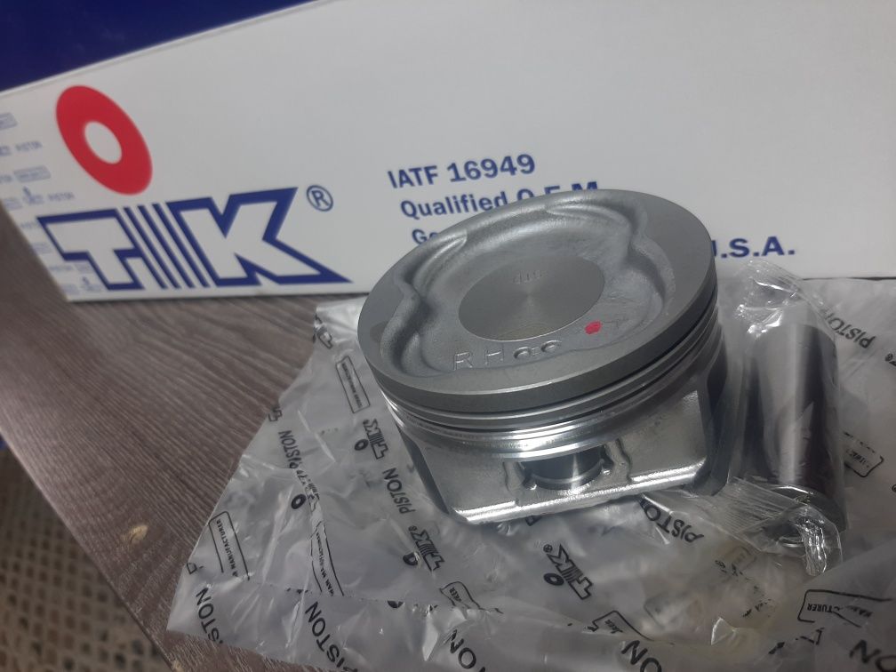 Поршень Тойота 2UZ-FE 4.7 Land Cruiser