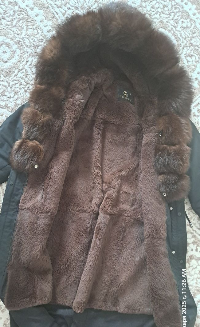 Продам парку из натурального меха