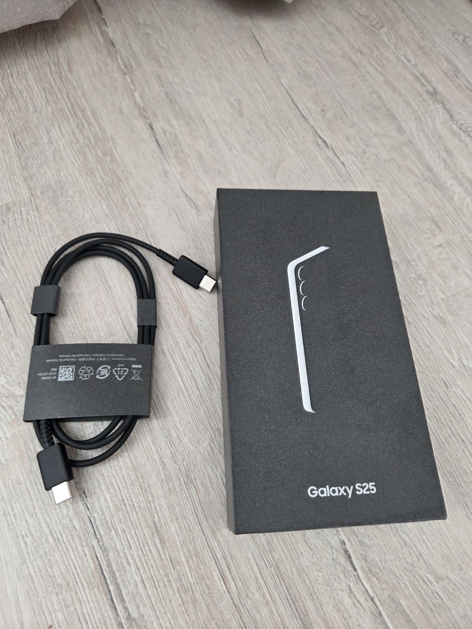 Samsung S 25 128 gb