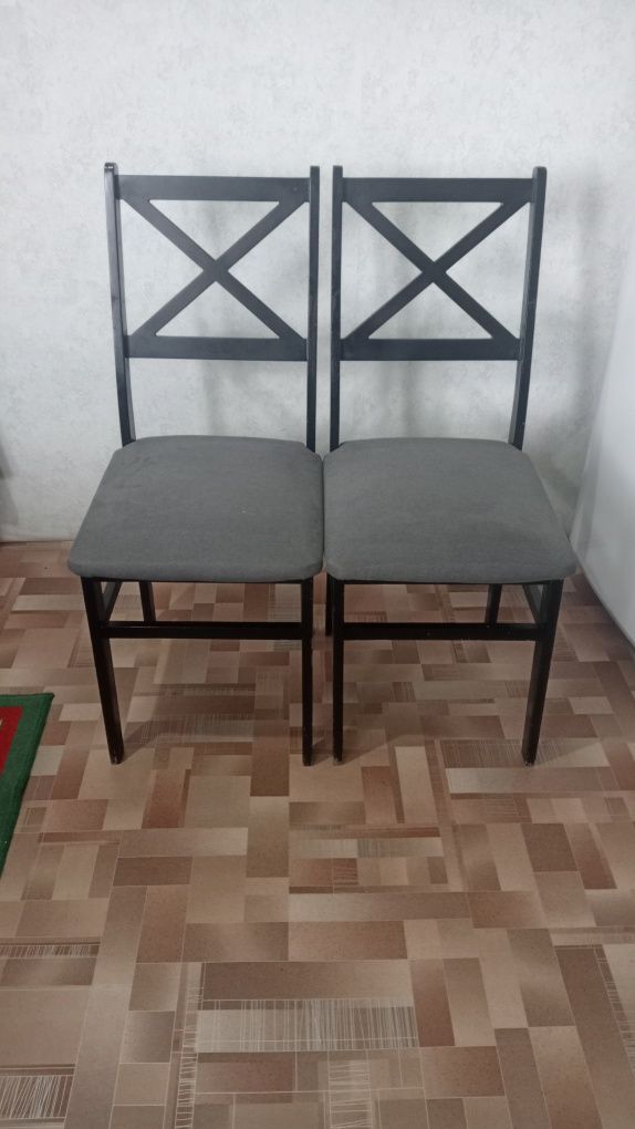 Стулья деревянные