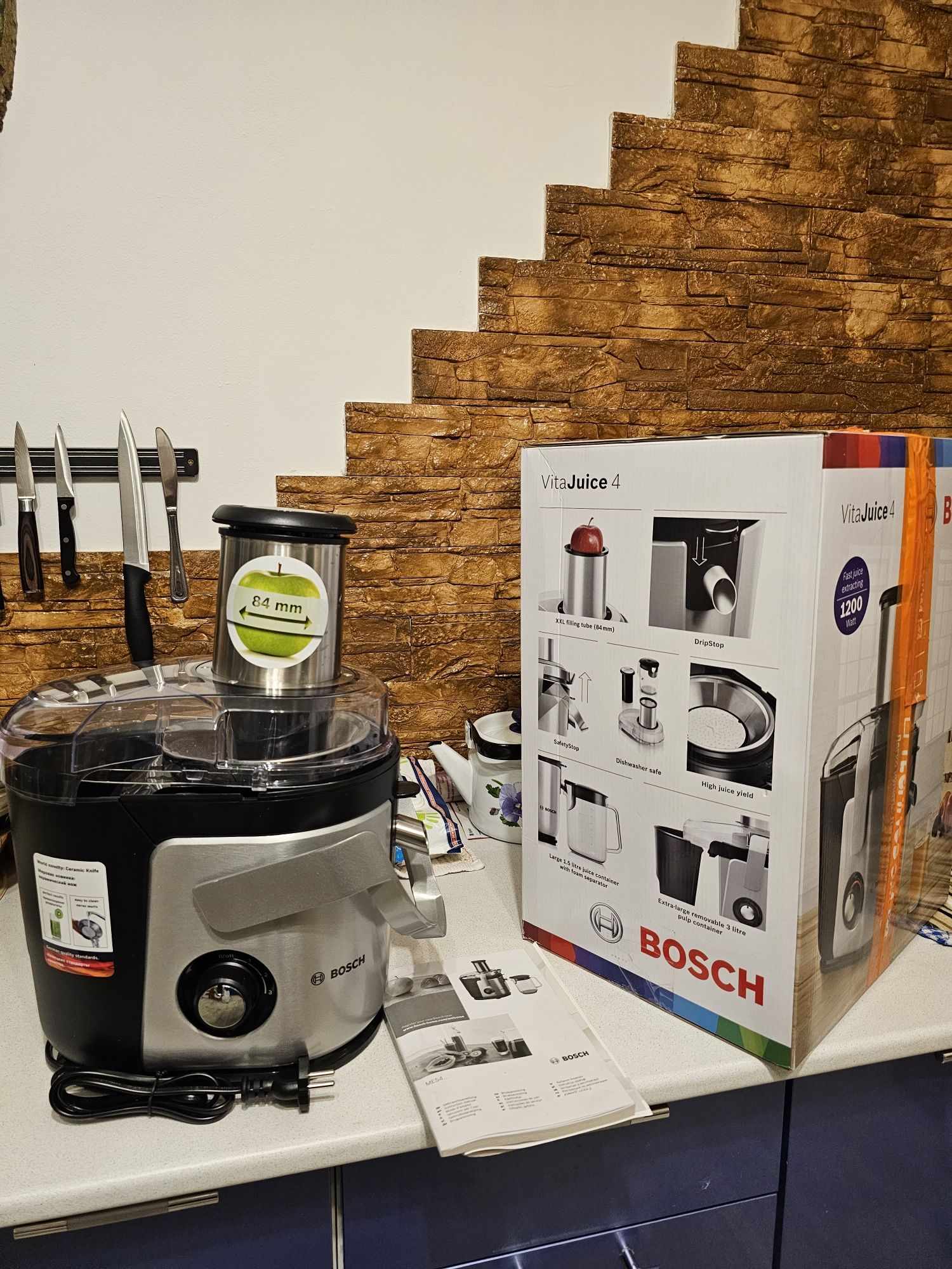 Соковыжималка Bosch VitaJuice 4 MES4010