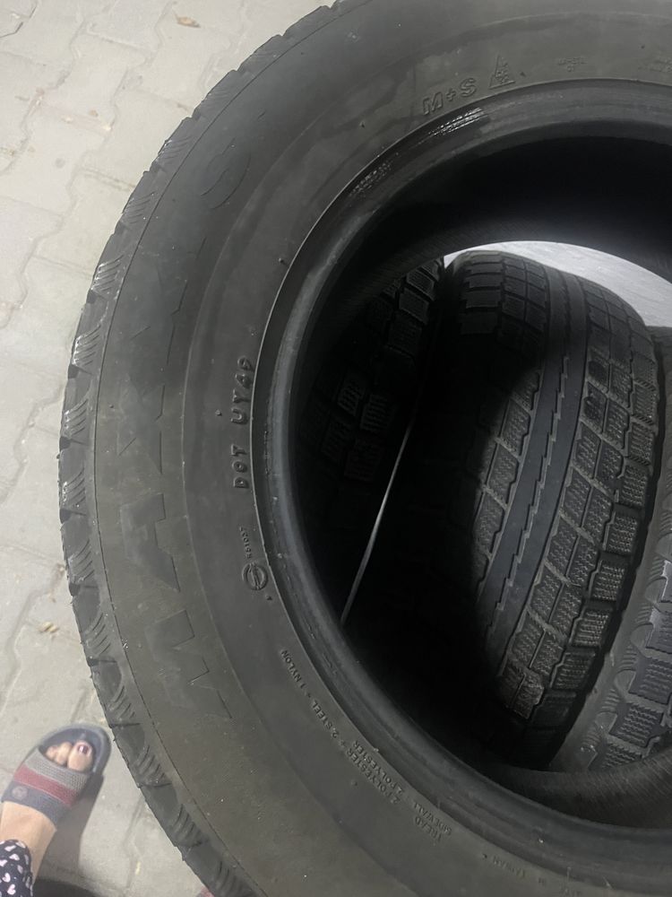 Продам зимнюю резину