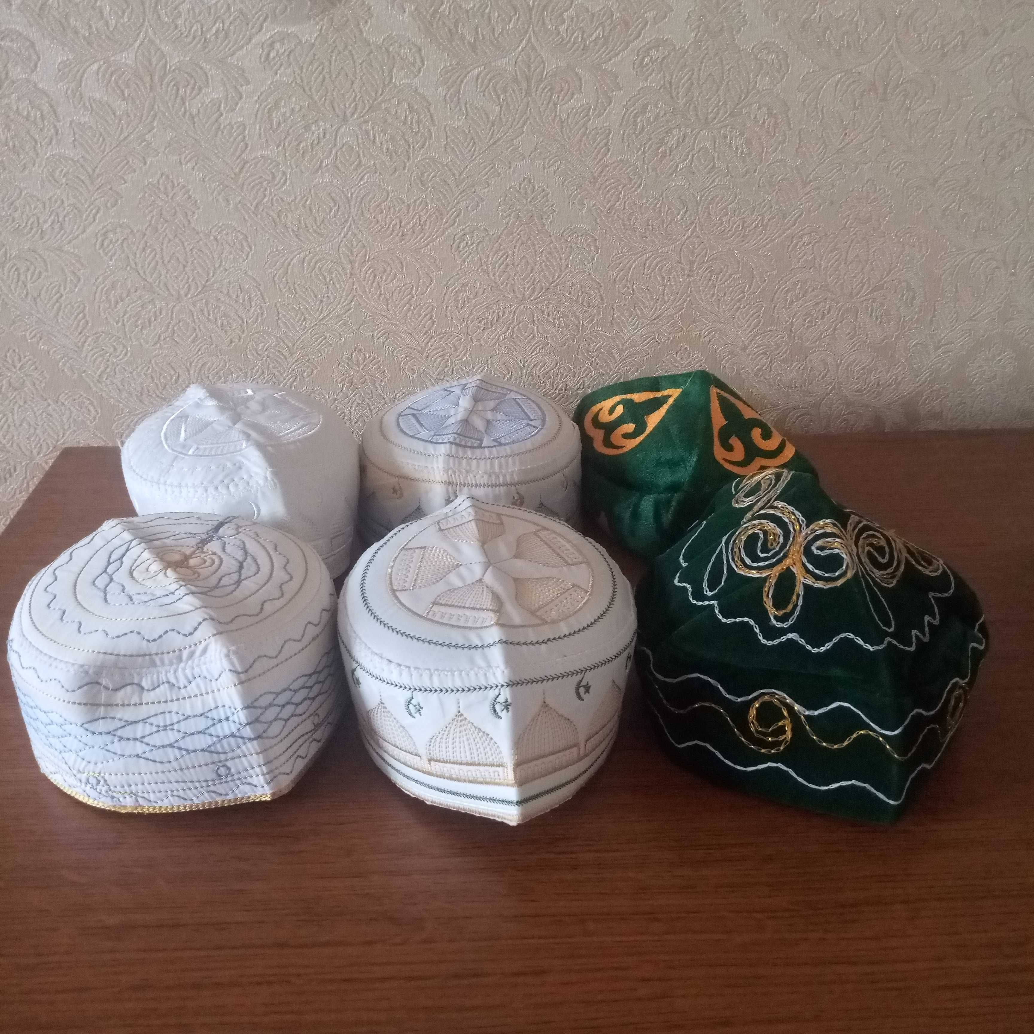 Орамалдар және тақиялар арзан бағаға сатылады