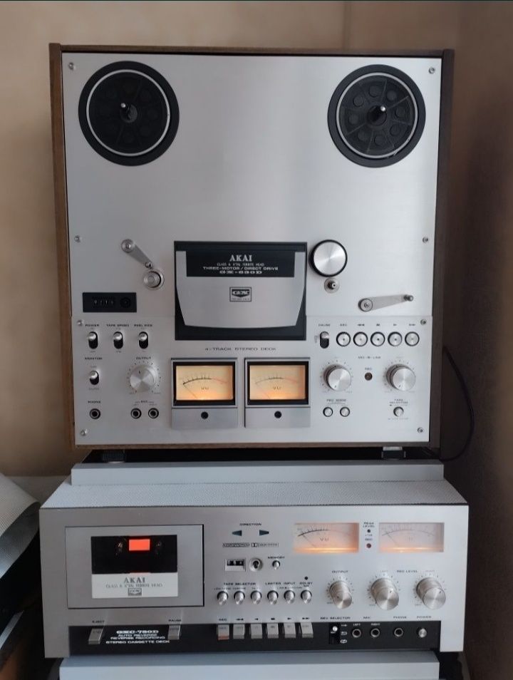 Магнитофон AKAI  GXC 730 D