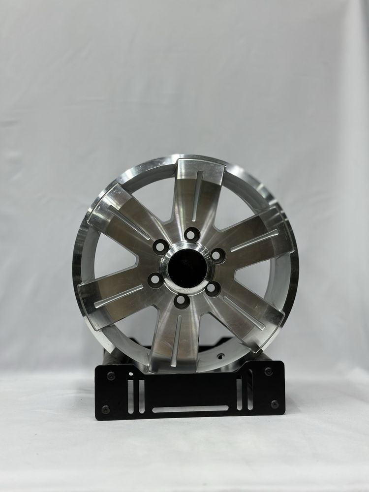 Продается комплект диск R16 6x130 Sprinter